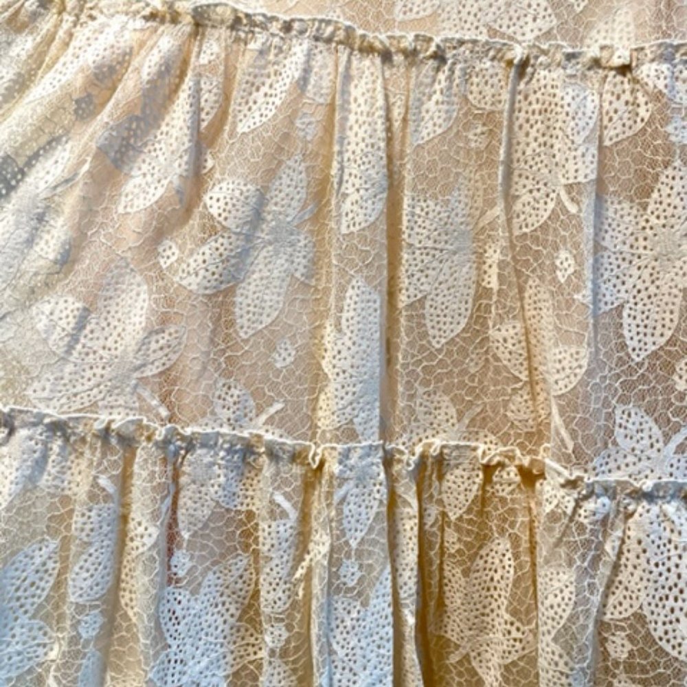 Leaf-Detailed Lace Sleeveless Tiered Dress - NWOT - Ready for Summer! - Picture 7 of 11